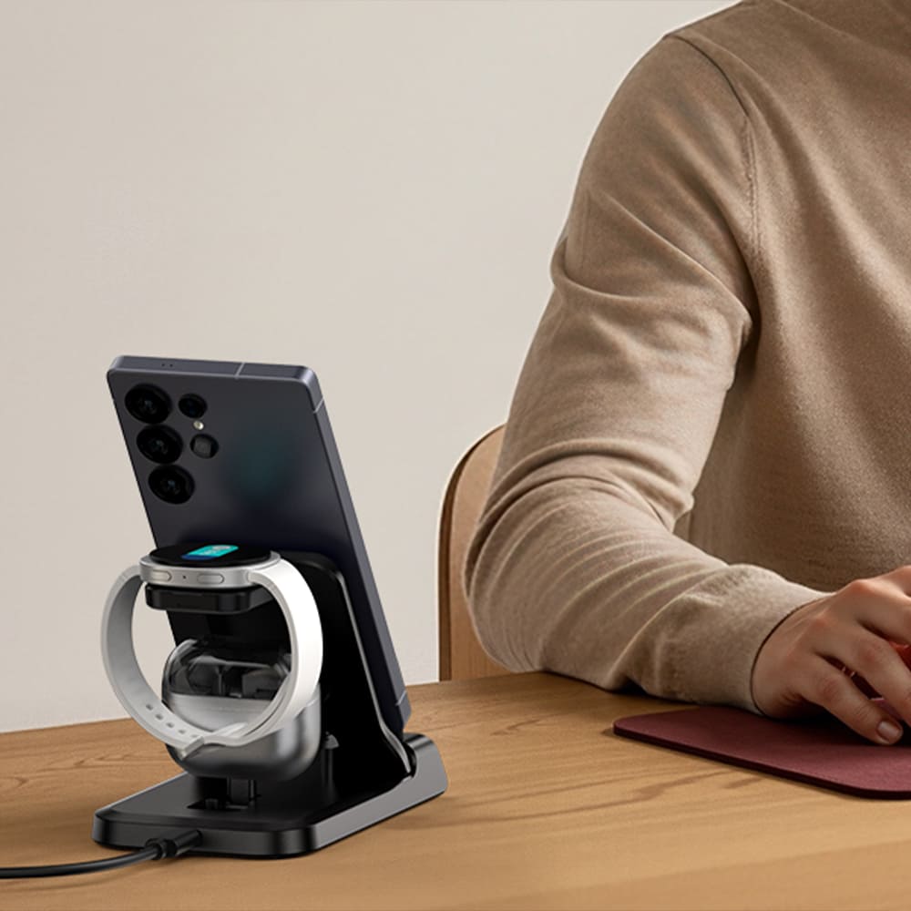 Samsung 3-in-1 charging station with digital clock on a work desk SwanScout 701S